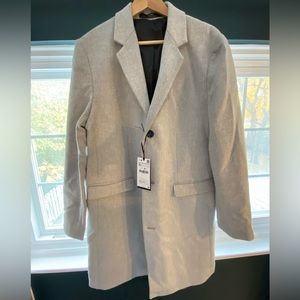 Brand new with Tags - Men’s 3/4 length light grey Zara jacket, size XL.